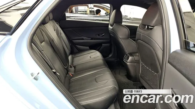 Hyundai AVANTE 2022 — фото 12