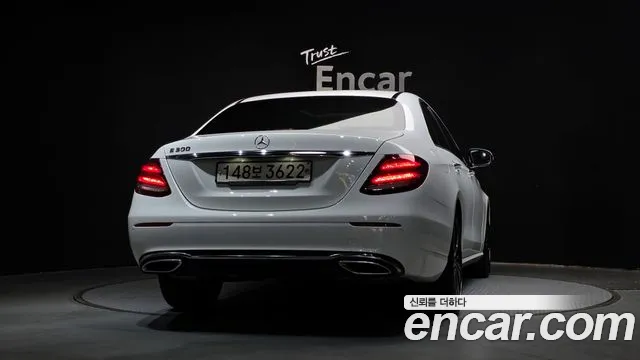 Mercedes-Benz E-Class 2020 — фото 4