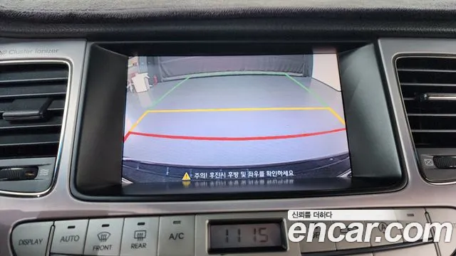 Hyundai Genesis 2012 — фото 15