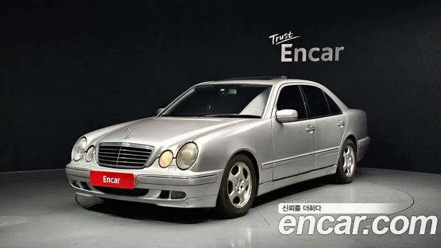 Mercedes-Benz E-Class 2001 — фото 1