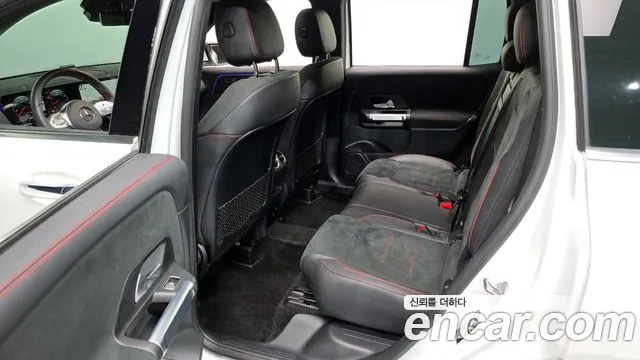 Mercedes-Benz GLB-Class 2022 — фото 12
