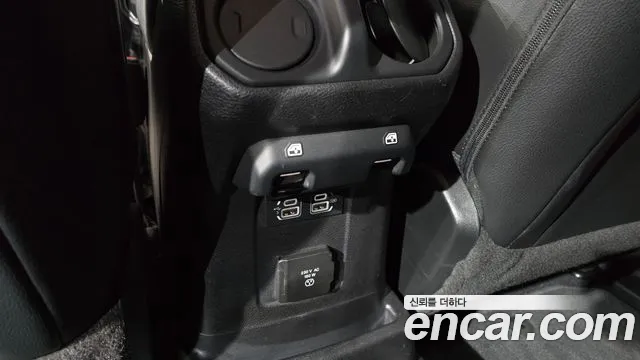Jeep Wrangler 2018 — фото 19