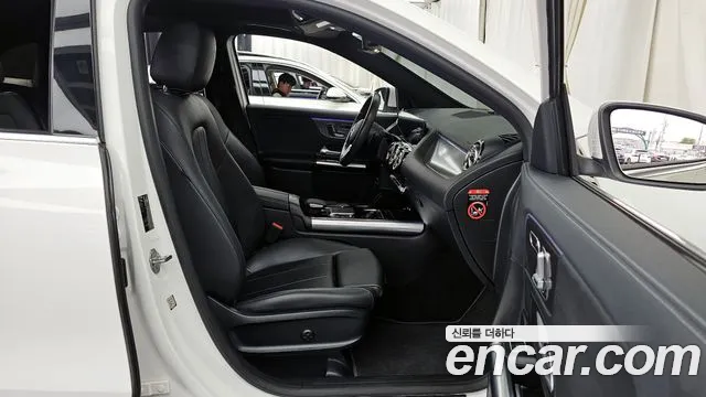 Mercedes-Benz GLA-Class 2021 — фото 11