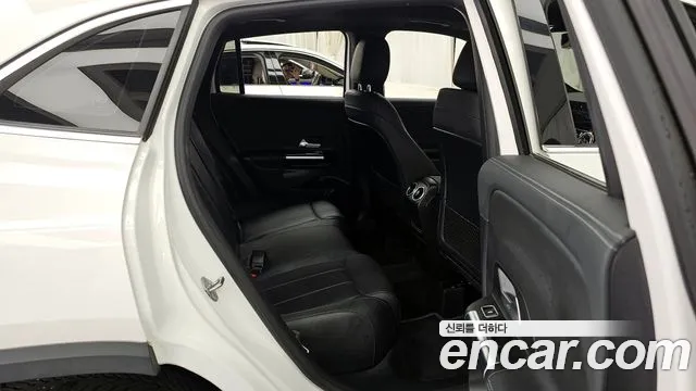 Mercedes-Benz GLA-Class 2021 — фото 12