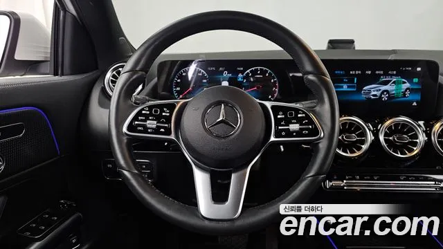 Mercedes-Benz GLA-Class 2021 — фото 13