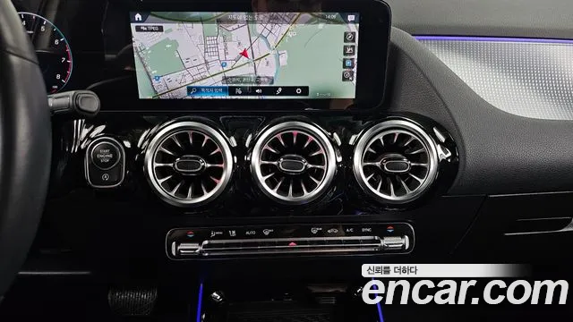 Mercedes-Benz GLA-Class 2021 — фото 14