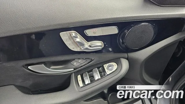 Mercedes-Benz C-Class 2016 — фото 18