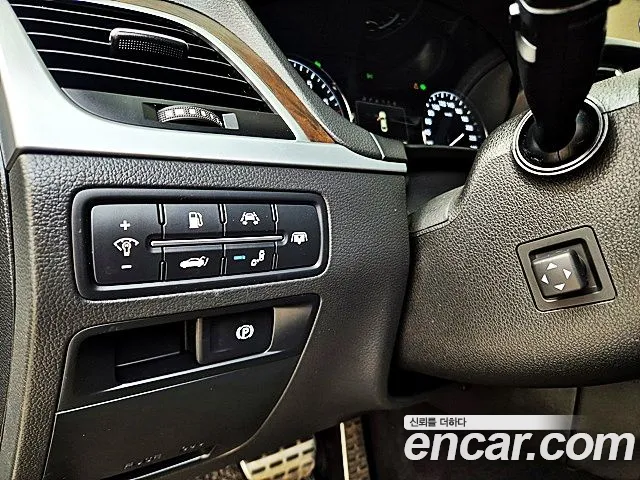 Hyundai Genesis 2015 — фото 14
