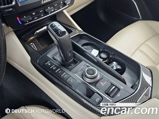 Maserati Levante 2019 — фото 12