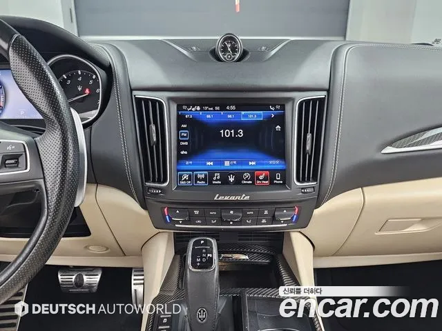 Maserati Levante 2019 — фото 13