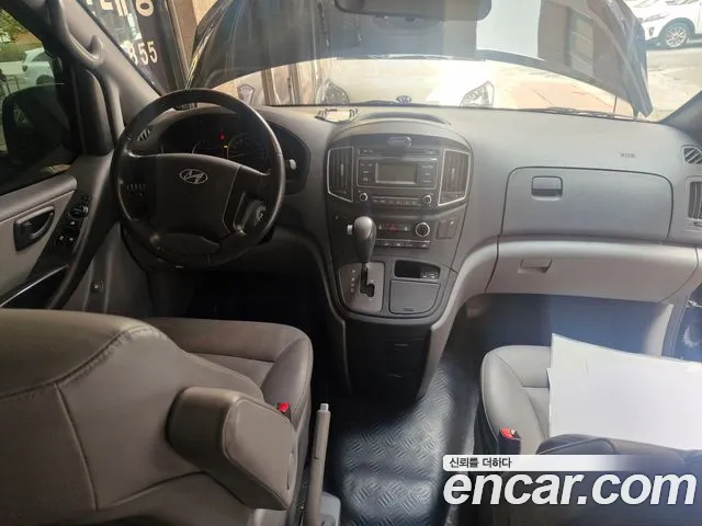 Hyundai Starex 2021 — фото 7