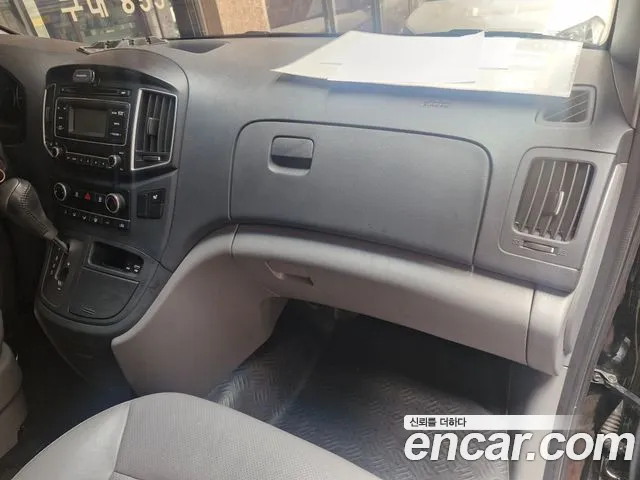 Hyundai Starex 2021 — фото 18