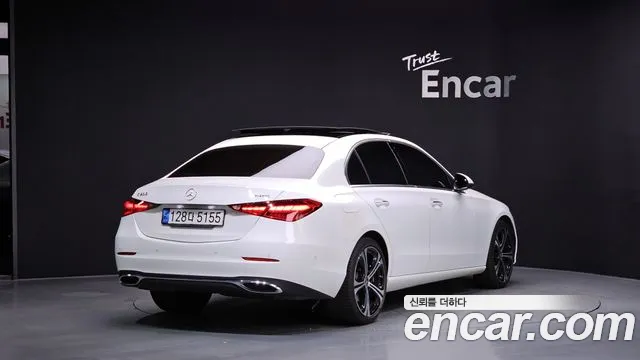 Mercedes-Benz C-Class 2023 — фото 2