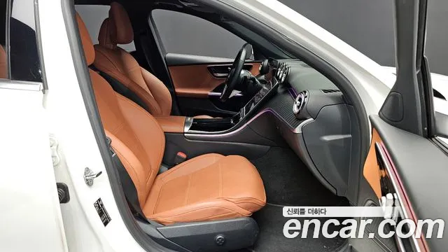 Mercedes-Benz C-Class 2023 — фото 11