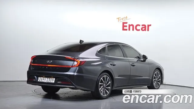 Hyundai Sonata 2020 — фото 2