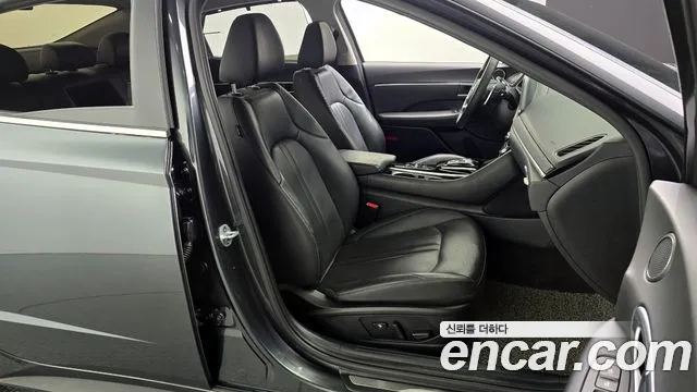 Hyundai Sonata 2020 — фото 12
