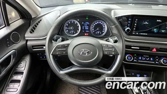 Hyundai Sonata 2020 — фото 13