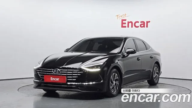 Hyundai Sonata 2022 — фото 1