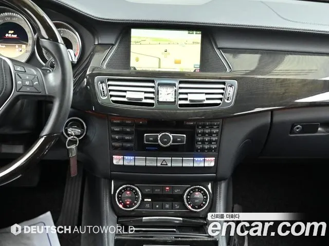 Mercedes-Benz CLS-Class 2012 — фото 14