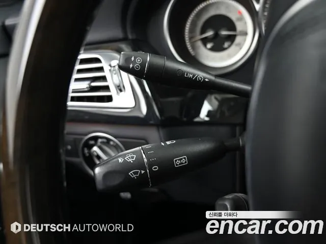 Mercedes-Benz CLS-Class 2012 — фото 17