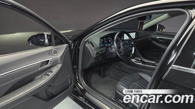 Hyundai Sonata 2022 — фото 10