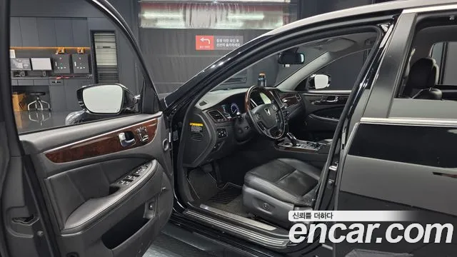 Hyundai Equus 2015 — фото 11