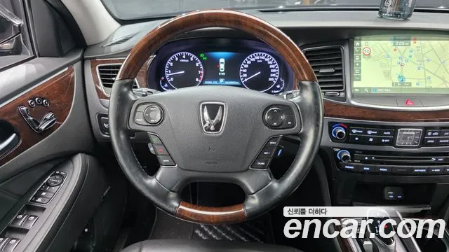 Hyundai Equus 2015 — фото 13