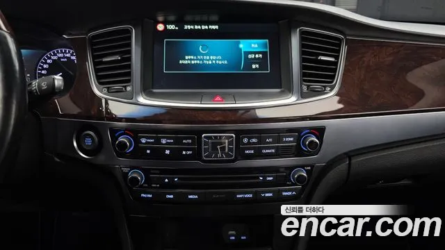 Hyundai Equus 2015 — фото 14