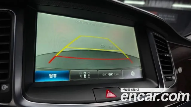 Hyundai Equus 2015 — фото 15