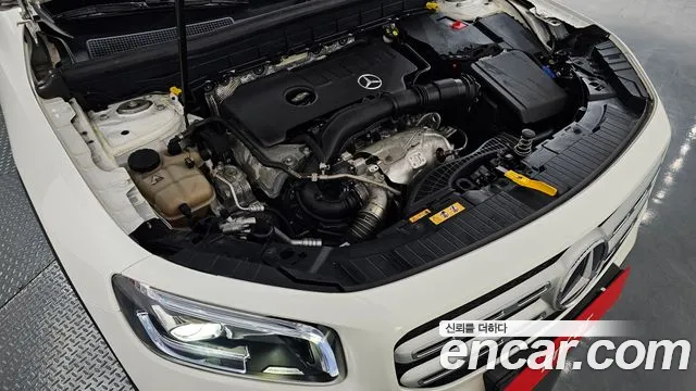 Mercedes-Benz GLB-Class 2021 — фото 6