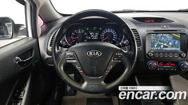 Kia K3 2015 — фото 13