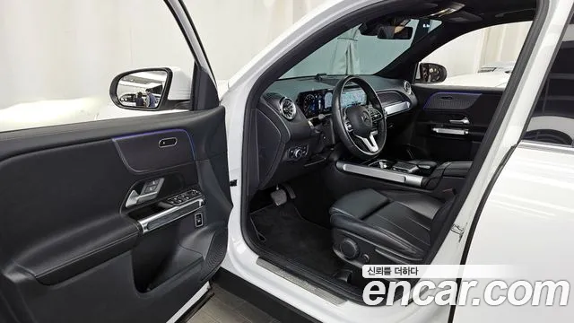 Mercedes-Benz GLB-Class 2022 — фото 10