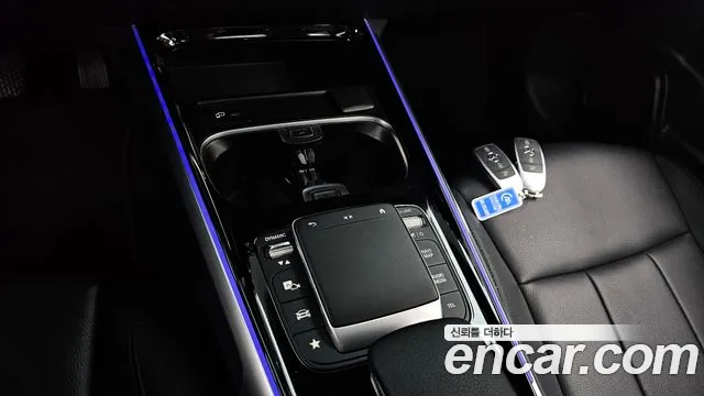 Mercedes-Benz GLB-Class 2022 — фото 18