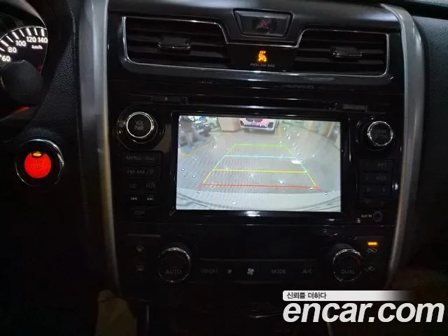 Nissan Altima 2016 — фото 10