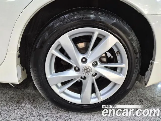 Nissan Altima 2016 — фото 18