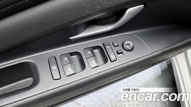 Hyundai AVANTE 2024 — фото 14