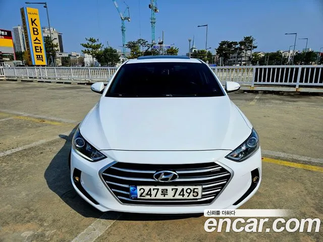 Hyundai AVANTE 2018 — фото 2