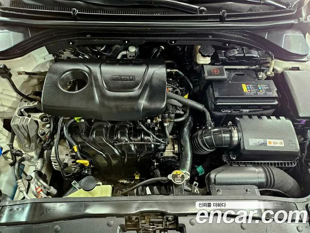 Hyundai AVANTE 2018 — фото 18