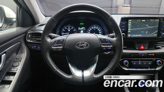 Hyundai i30 2017 — фото 13