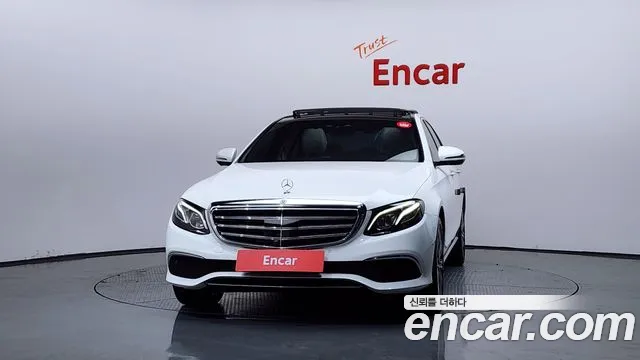 Mercedes-Benz E-Class 2017 — фото 3
