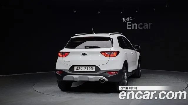 Kia Stonic 2018 — фото 4
