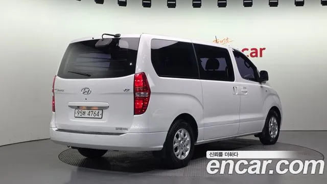 Hyundai Starex 2015 — фото 2