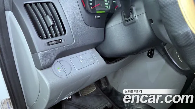 Hyundai Starex 2015 — фото 15