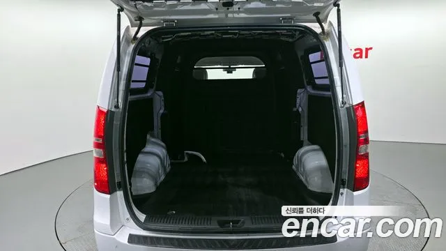 Hyundai Starex 2015 — фото 20