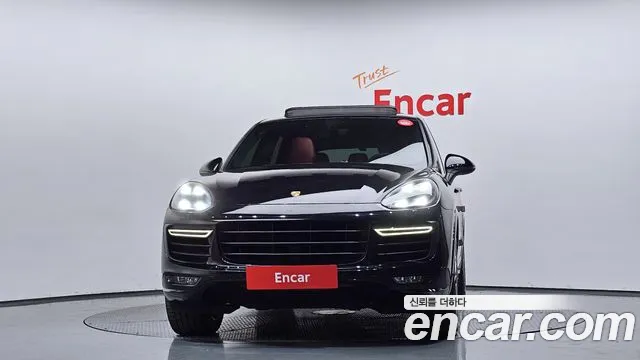 Porsche Cayenne 2016 — фото 3