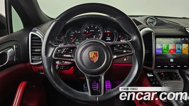 Porsche Cayenne 2016 — фото 13