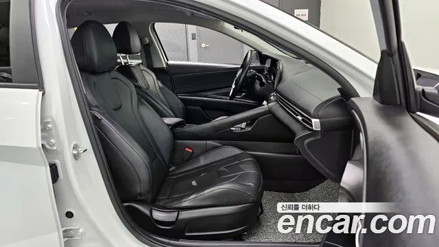 Hyundai AVANTE 2022 — фото 13