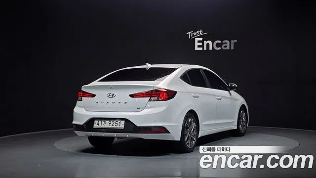 Hyundai AVANTE 2019 — фото 2