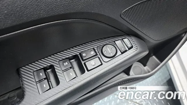 Hyundai AVANTE 2019 — фото 19