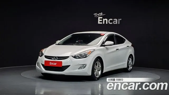 Hyundai AVANTE 2013 — фото 1
